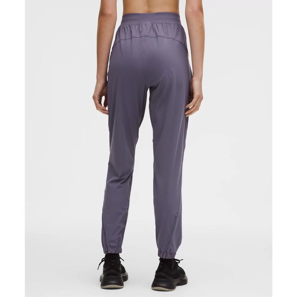 Lululemon Adapted State High-Rise Jogger Regular 28” size 0 in Grape Mist